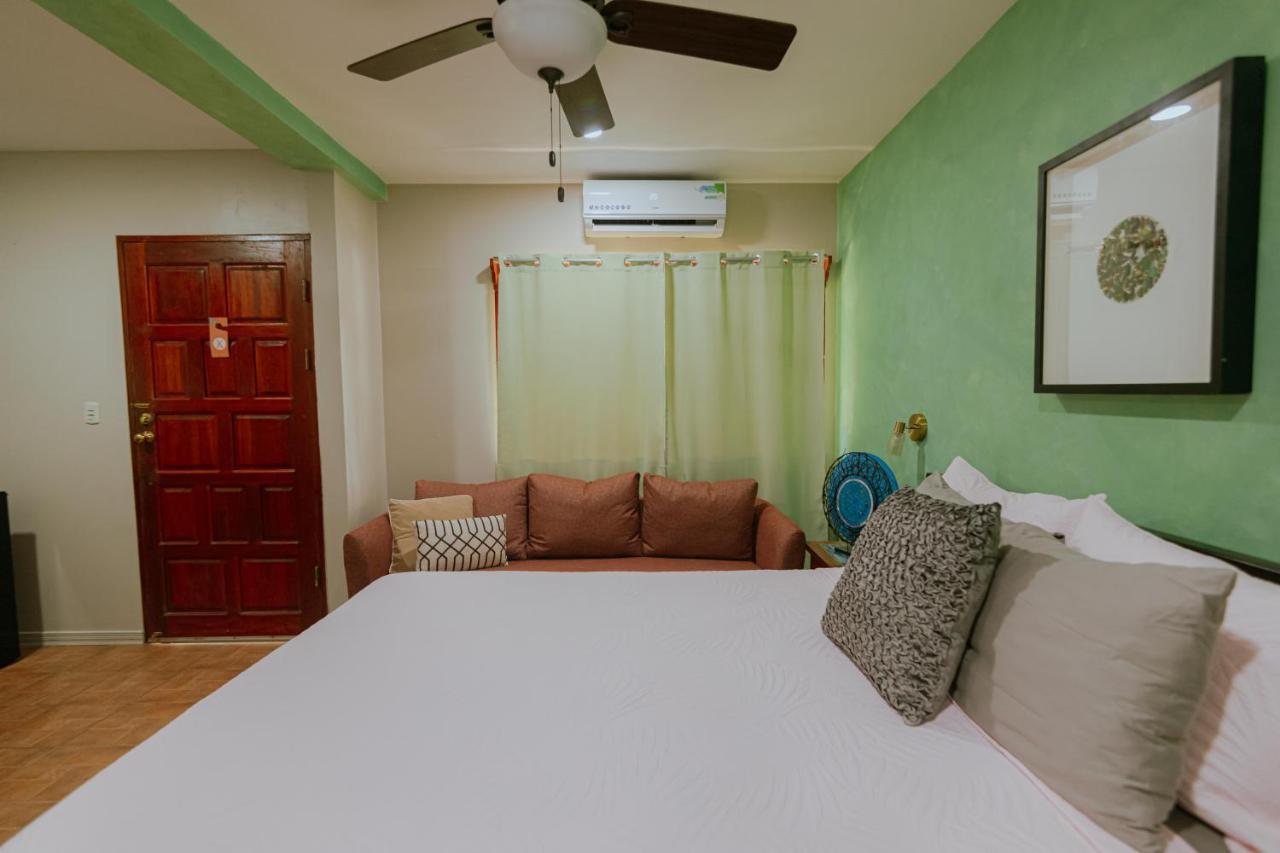 Oasis Diverse Adult Retreat Quepos Exterior photo