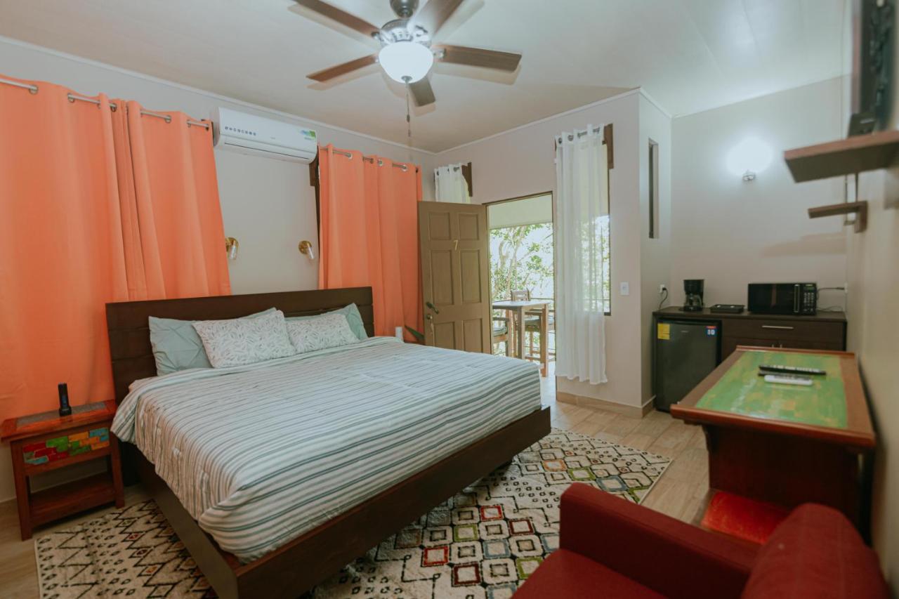 Oasis Diverse Adult Retreat Quepos Exterior photo