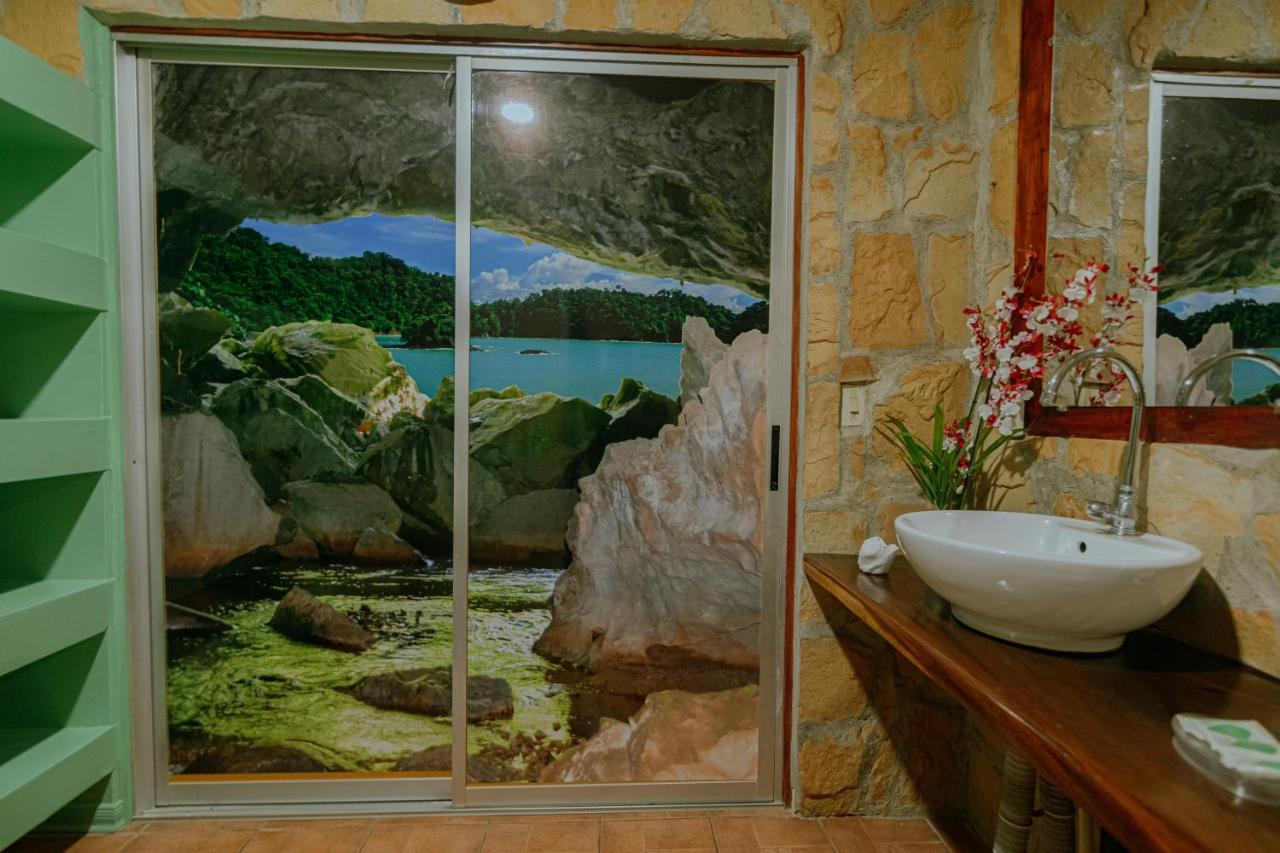Oasis Diverse Adult Retreat Quepos Exterior photo
