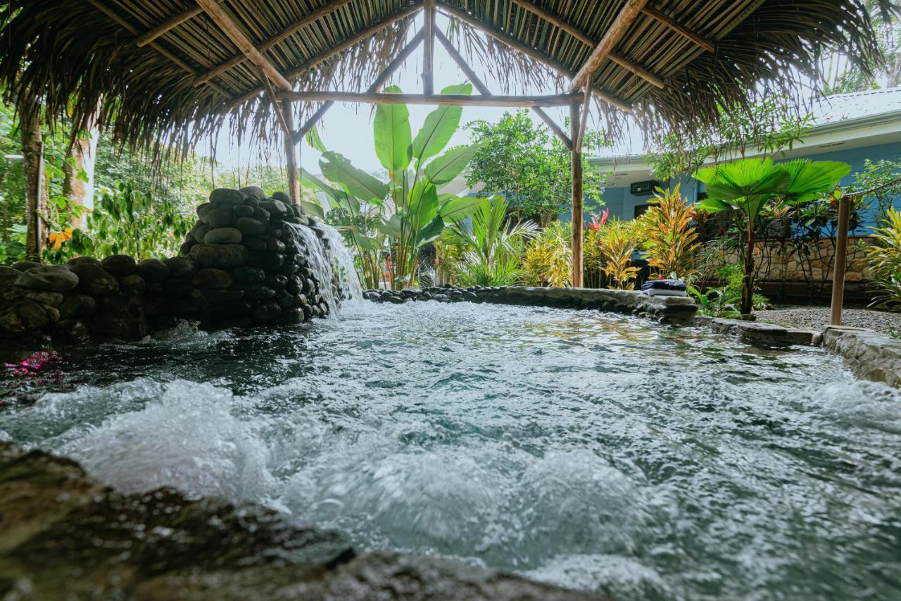 Oasis Diverse Adult Retreat Quepos Exterior photo