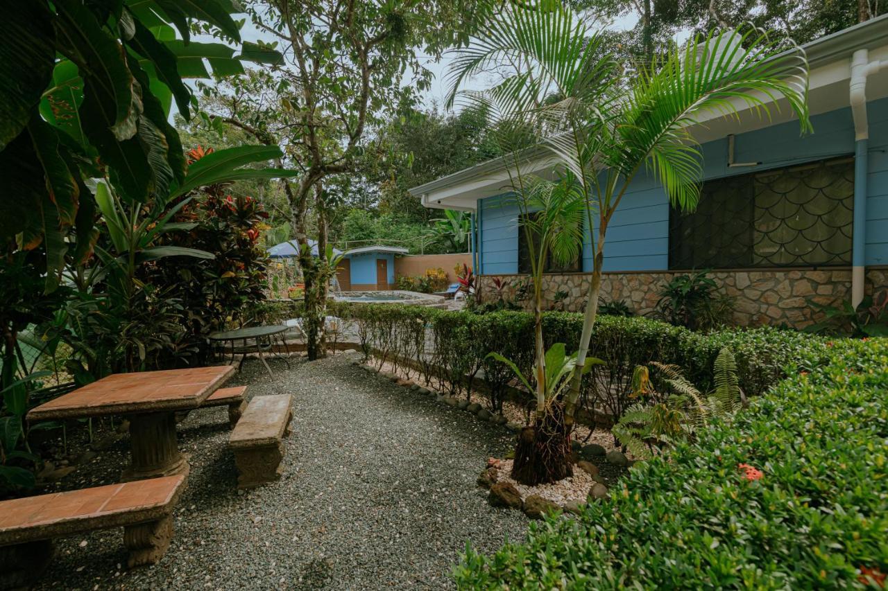 Oasis Diverse Adult Retreat Quepos Exterior photo
